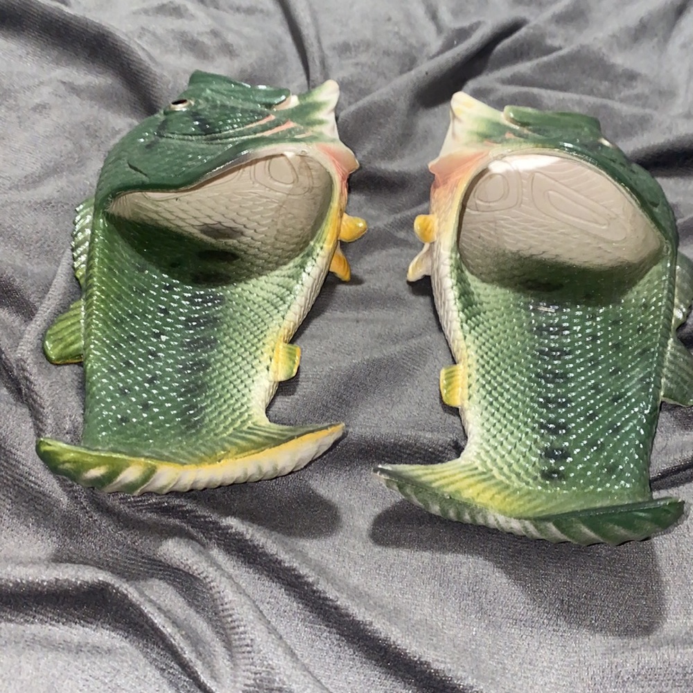 🛍️Fun fish flops! - Picture 5 of 6